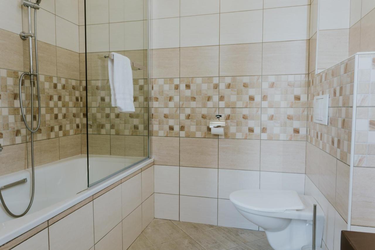 מלון Wellness Liberecka Vysina 3*